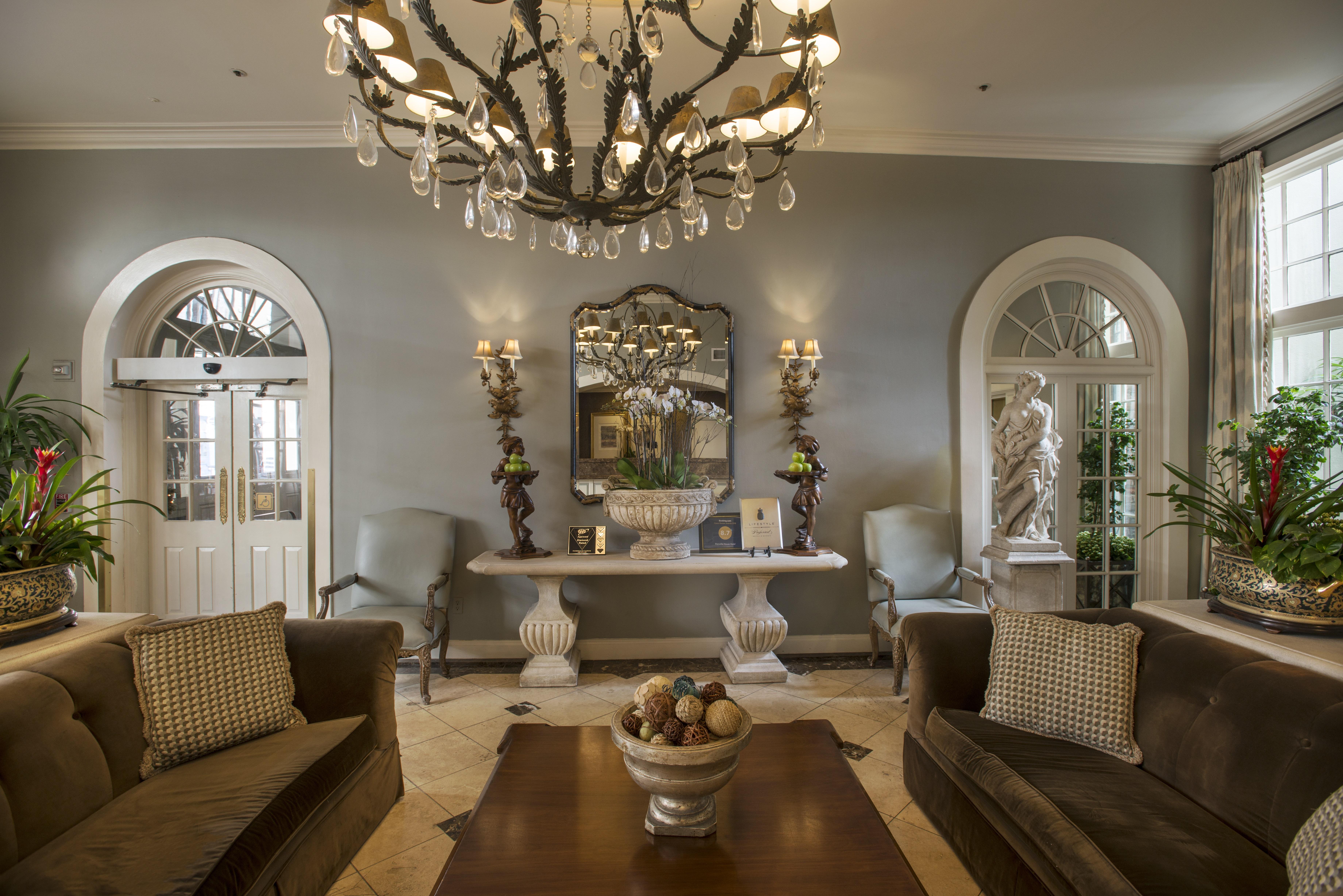 Bienville House Hotel New Orleans Exterior foto